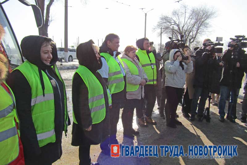 В Новотроицке на линию сегодня вышли новые трамваи марки «Львенок»