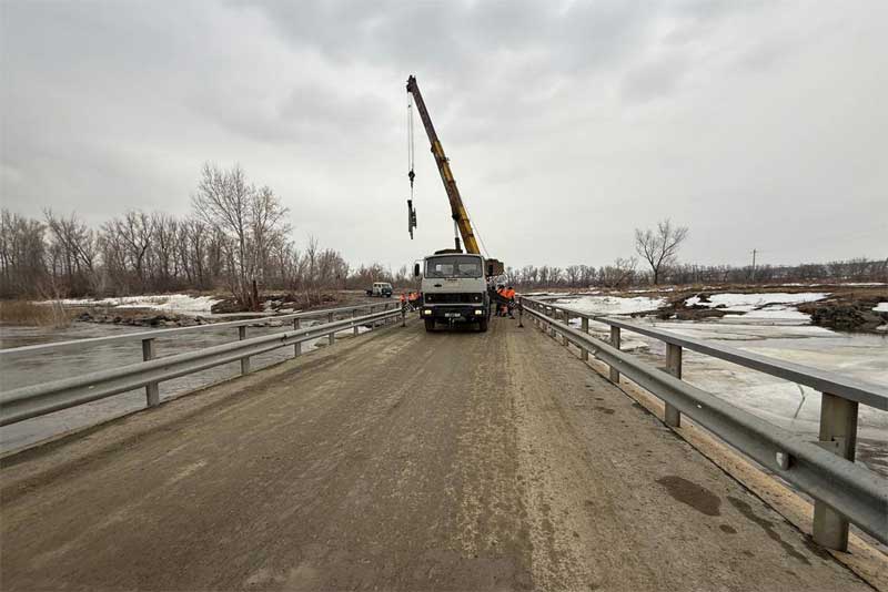 В Оренбуржье начались работы по подготовке дорог к предстоящему паводку