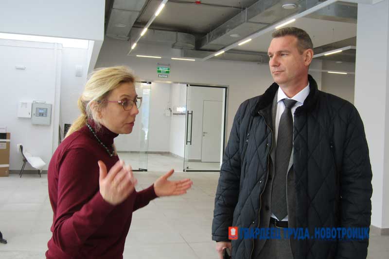 В  Новотроицке стартовал второй этап работ по модернизации Центральной детской библиотеки