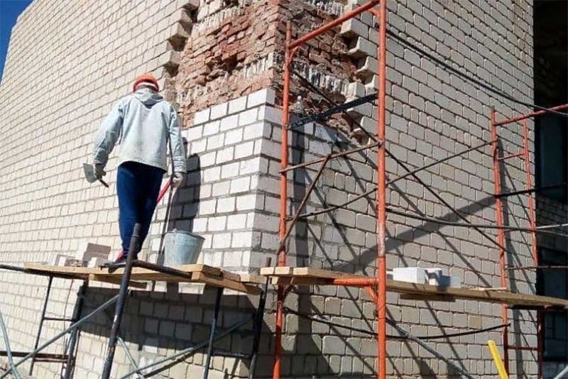 В ОРЕНБУРЖЬЕ В 2022 ГОДУ РЕМОНТНЫЕ РАБОТЫ ПРОВЕЛИ В 633 ДОМАХ ПЛОЩАДЬЮ 3 МЛН КВ. МЕТРОВ