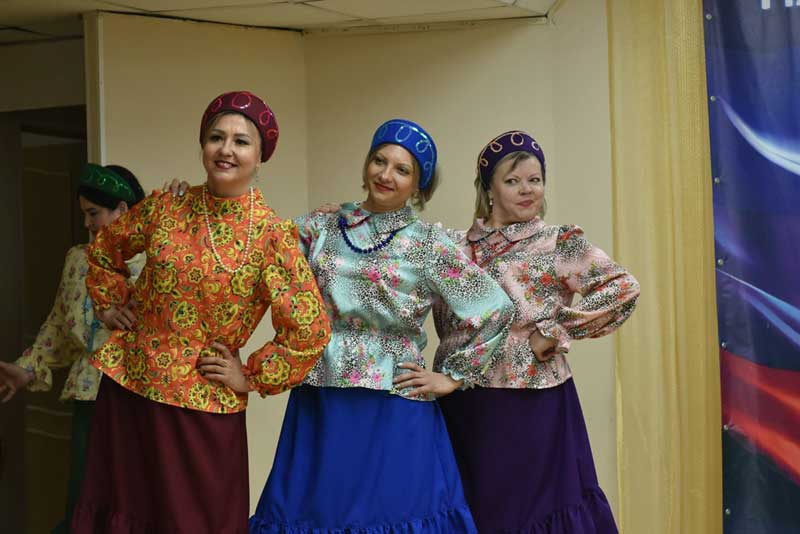 Смотр – конкурс  художественного творчества  среди работников дошкольных учреждений   организовали в Новотроицке      