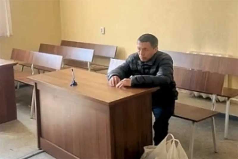 Жителя Оренбуржья, наказанного за инцидент с губернатором Свердловской области Д.Паслером, освободили раньше срока