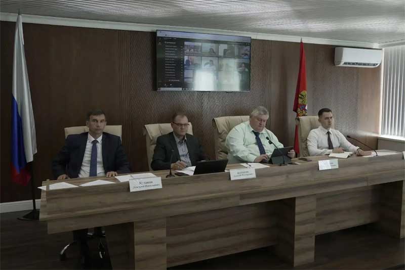 Какова на сегодня ситуация в Оренбуржье с горюче‑смазочными материалами, с поставками и отпуском топлива?