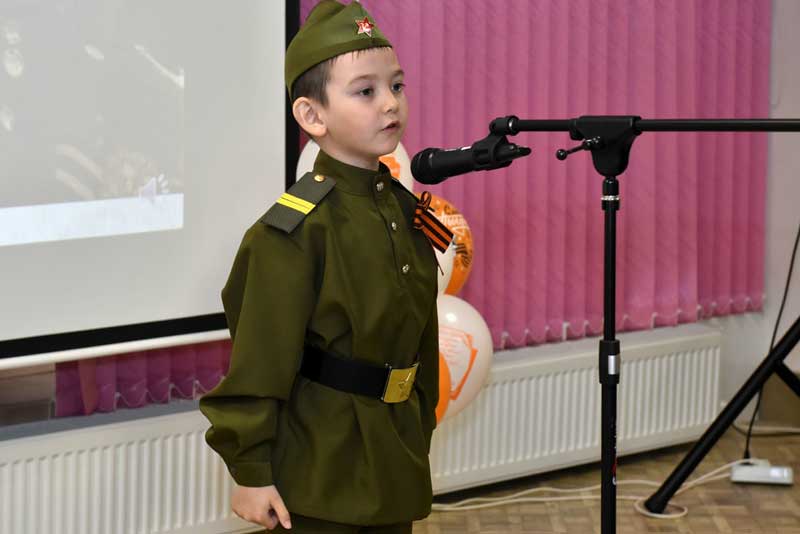 «Я только слышал о войне...». В Новотроицке прошел городской фестиваль юных чтецов