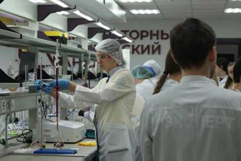 Новотроицкая гимназистка Ксения Берестовая  стала единственной из Оренбуржья участницей этапа Всероссийского чемпионата «Профессионалы» в Красноярском крае
