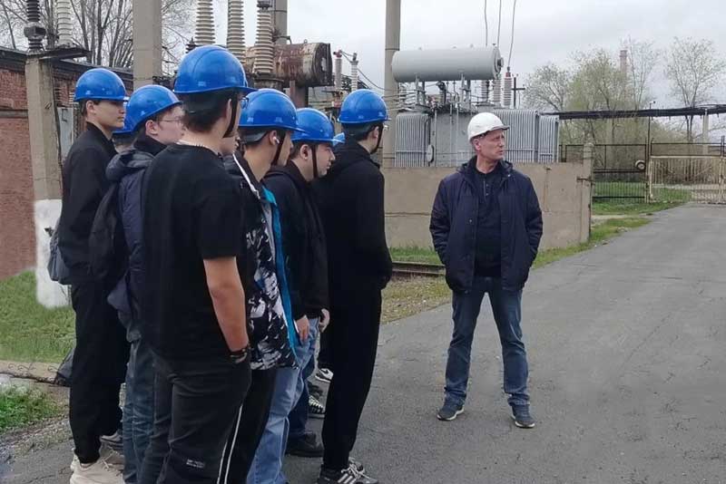 Кто управляет Новотроицкими электрическими сетями? 