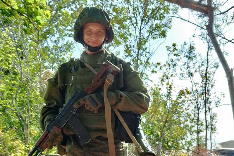 В понедельник, 10 ноября, новотройчане простятся с земляком, участником СВО Вадимом Григорьевым