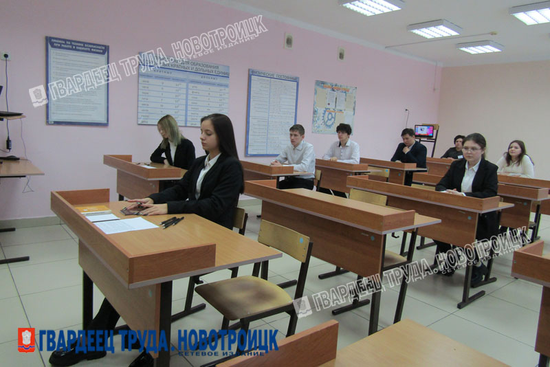 Выпускники школ Оренбуржья написали пробное итоговое сочинение