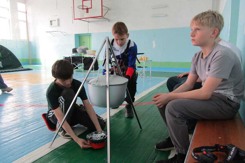 Победа в конкурсе «Школьный бюджет» помогла ребятам из «Клуба путешественников» подготовиться к летним походам