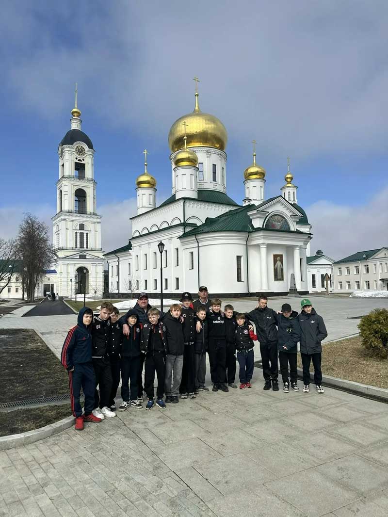 Юные хоккеисты команды «Стальные Орлы» из Новотроицка стали бронзовыми призерами окружного первенства