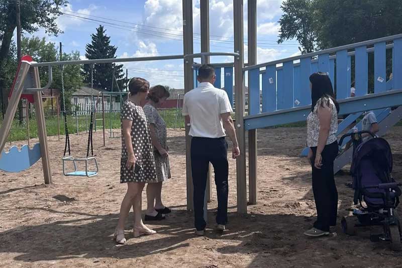 В селе Елатомка Бугурусланского района появится новая детская площадка
