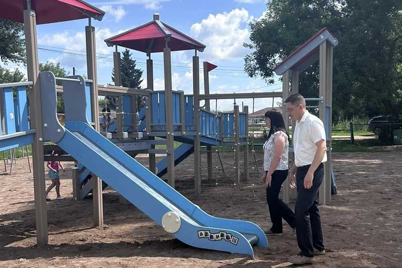 В селе Елатомка Бугурусланского района появится новая детская площадка