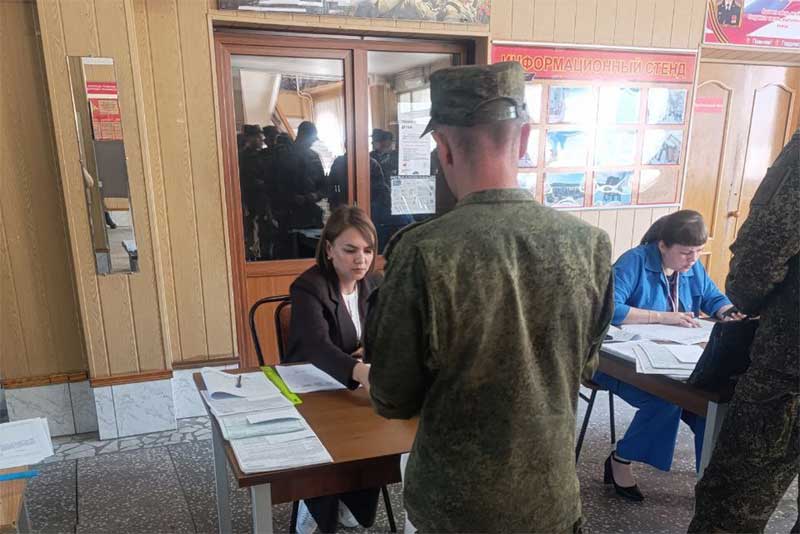В Оренбуржье голосование открыли военнослужащие
