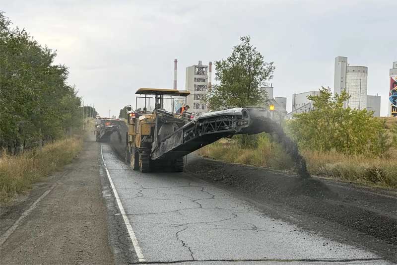 В Новотроицке ремонтируют две ключевые автомагистрали