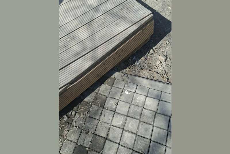 В Новотроицке до конца апреля подрядчик должен устранить дефекты, выявленные на благоустроенной городской площади