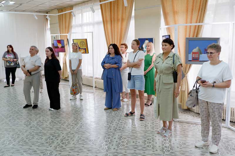 В Новотроицке открылась экспозиция к 40-летию творческого пути художников Артура и Маргариты Изак (12+)