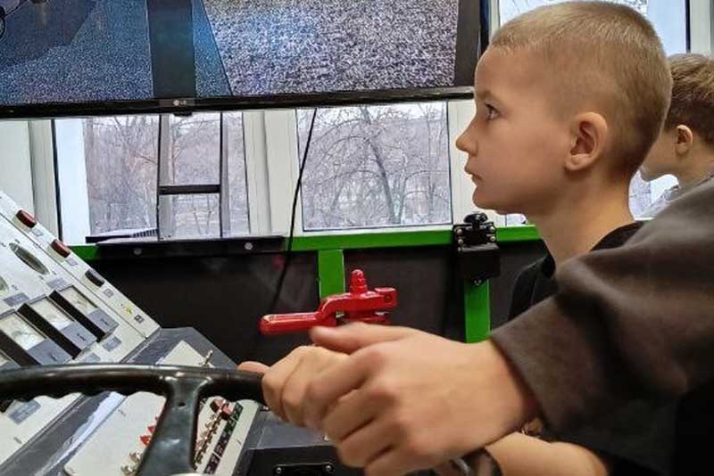 В Новотроицке дошколят знакомят с будущими профессиями