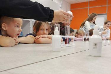 В Новотроицке дошколят знакомят с будущими профессиями