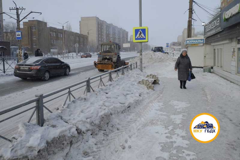 Снег с улиц и площадей города вывозится на специально отведенные площадки