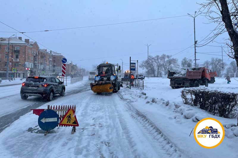 Снег с улиц и площадей города вывозится на специально отведенные площадки