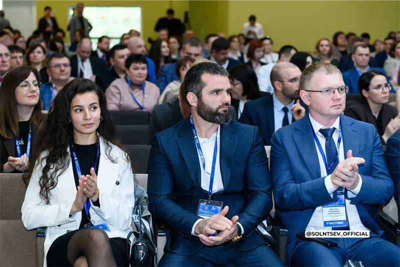 Евгений Солнцев побывал на собрании областного союза промышленников и предпринимателей