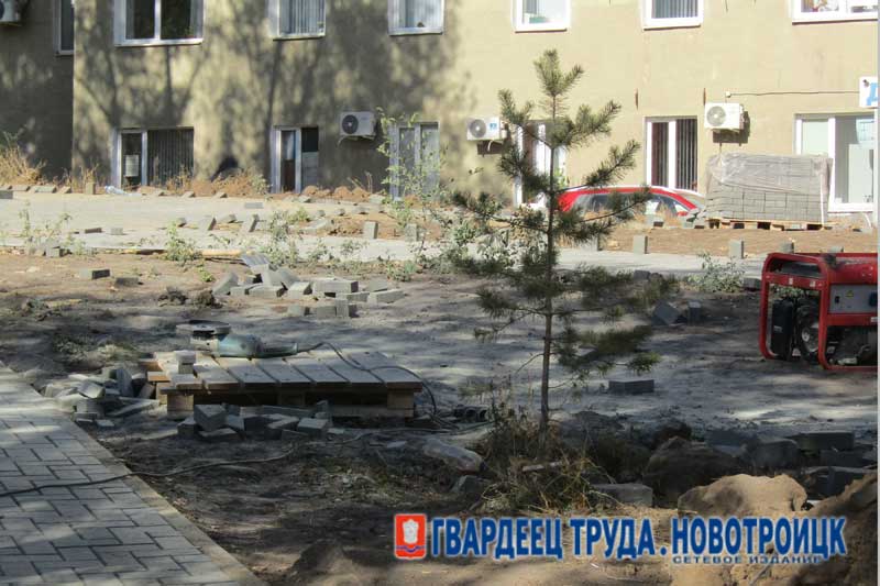 Прокуратура  Новотроицка взяла на контроль  работы по  благоустройству каскада аллей  на улице Советской