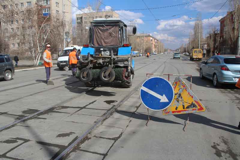 В Новотроицке раньше запланированного приступили к работам по наведению в городе чистоты и порядка