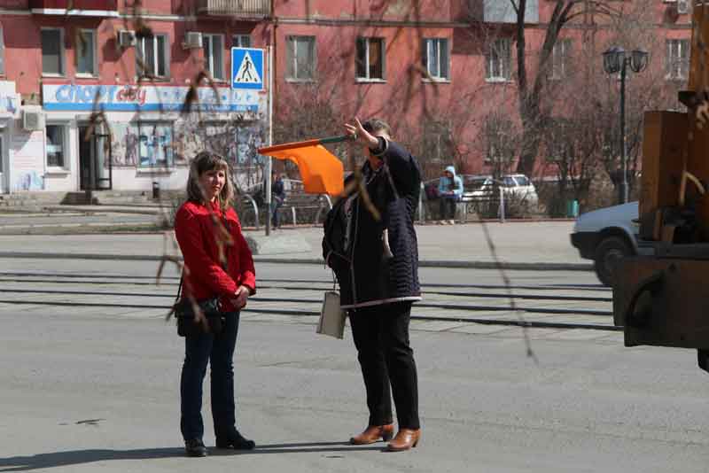 В Новотроицке раньше запланированного приступили к работам по наведению в городе чистоты и порядка