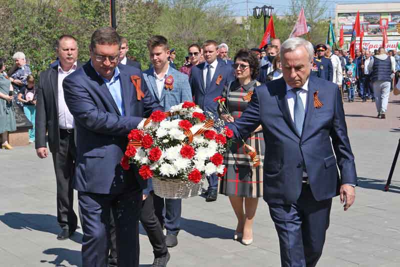 В память о павших! Во славу живых!