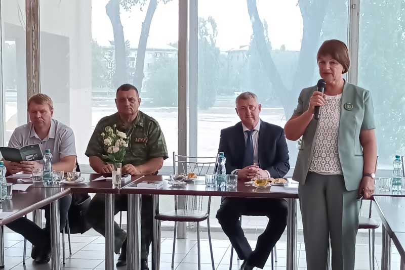 В Новотроицке прошла встреча  активистов областного и местных   Комитетов семей воинов Отечества  с участниками СВО и их родными