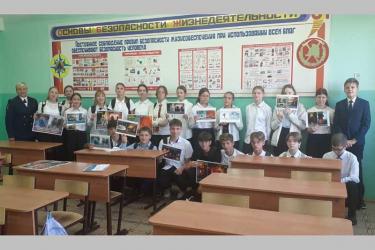 Новотроицкие школьники стали участниками месячника пожарной безопасности