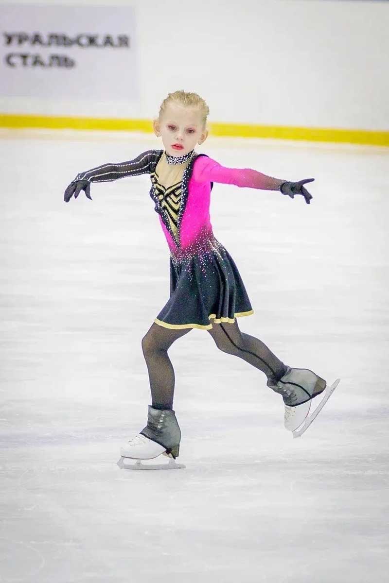 Новотроицкие фигуристы блеснули мастерством в Пензе