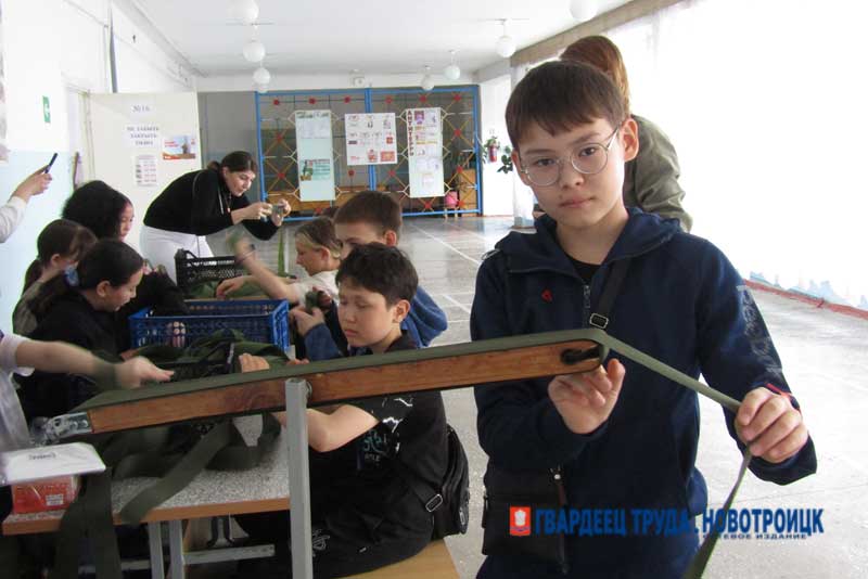 Сообщество «Новотроицкие Покрова для СВОих» провело серию мастер-классов для молодежи