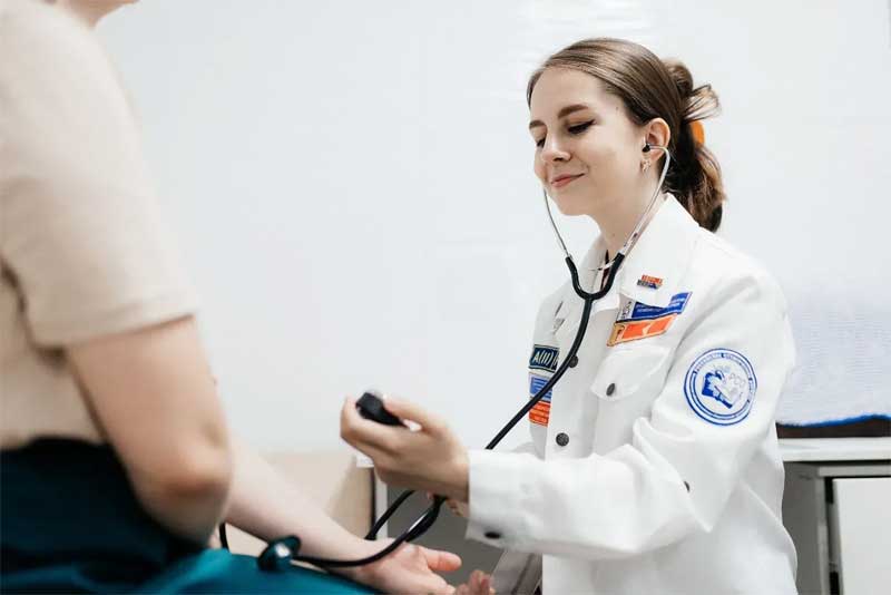 Нынешним летом в Оренбуржье  студенческий «Медицинский десант» будет выезжать в территории, где ощущается нехватка кадров