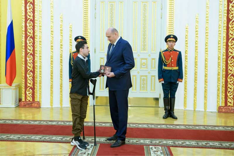 Врио губернатора Евгений Солнцев вручил государственные награды жителям Оренбургской области