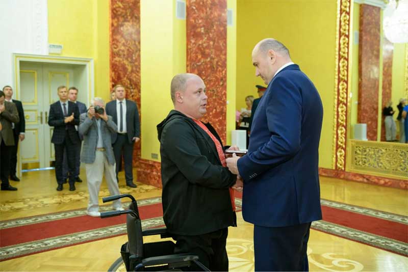 Врио губернатора Евгений Солнцев вручил государственные награды жителям Оренбургской области