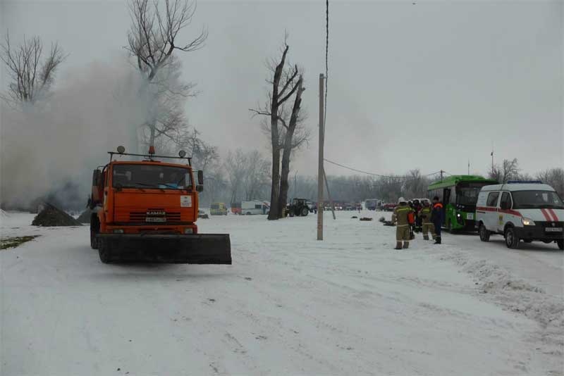 В ходе Всероссийских командно-штабных учений на территории Оренбуржья отрабатывались действия специальных служб во время паводка и ликвидации ландшафтного пожара  