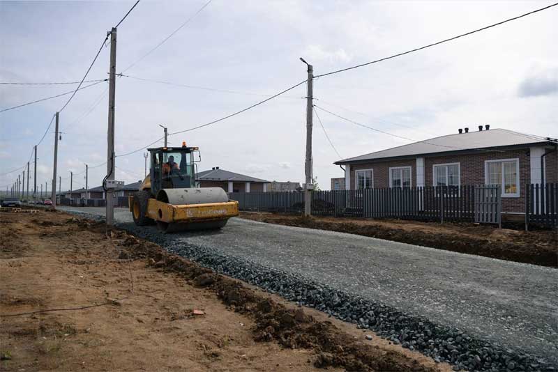 Сегодня врио губернатора Оренбуржья Е.Солнцев в Орске работал с Министром строительства и жилищно-коммунального хозяйства РФ Иреком Файзуллиным