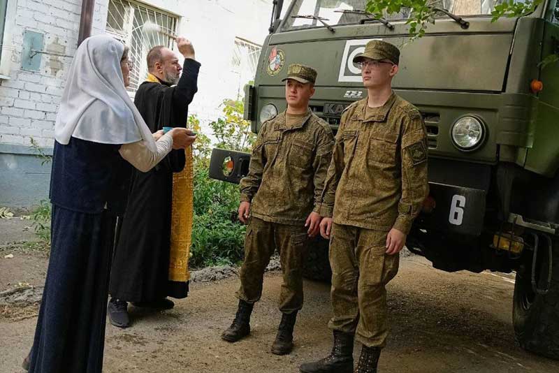 Бойцам в зону СВО Оренбургская епархия отправила более 10 тонн гуманитарной помощи