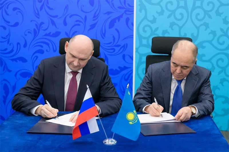 В Уральске главы Оренбуржья и Западно-Казахстанской области подписали  дорожную карту сотрудничества до 2028 года