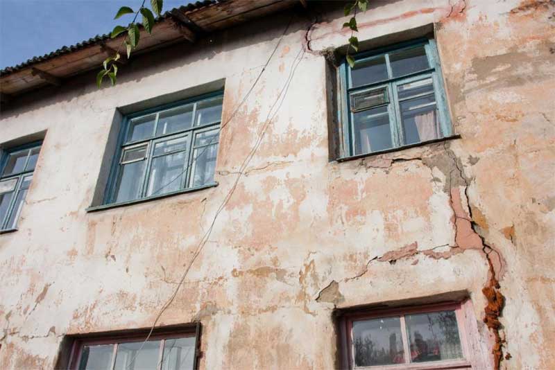 Оренбуржье получит средства для досрочного переселения граждан из аварийного жилья