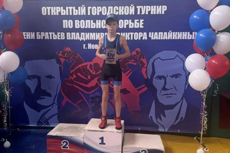 В Новотроицке городской турнир по вольной борьбе посвятили памяти легендарных спортсменов – братьев Чапайкиных