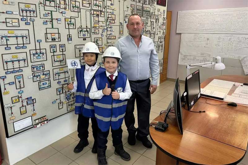 АО «Уральская Сталь» присоединилось к профориентационной акции «Приведи ребенка на работу»