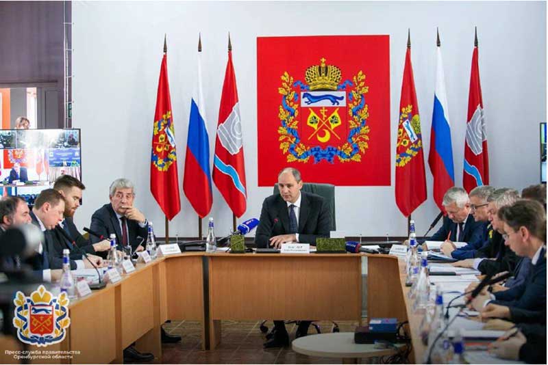 Денис Паслер провёл выездное заседание Правительства области в Новотроицке