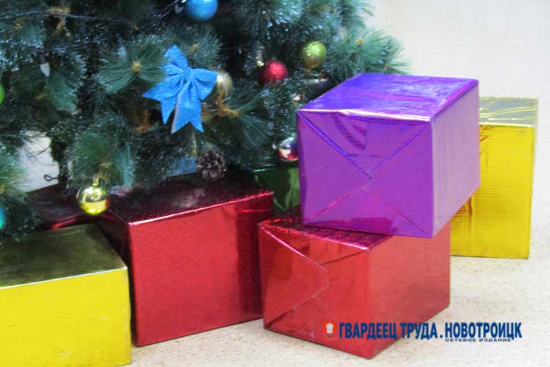 Шесть новотроицких школьников поедут на губернаторскую елку