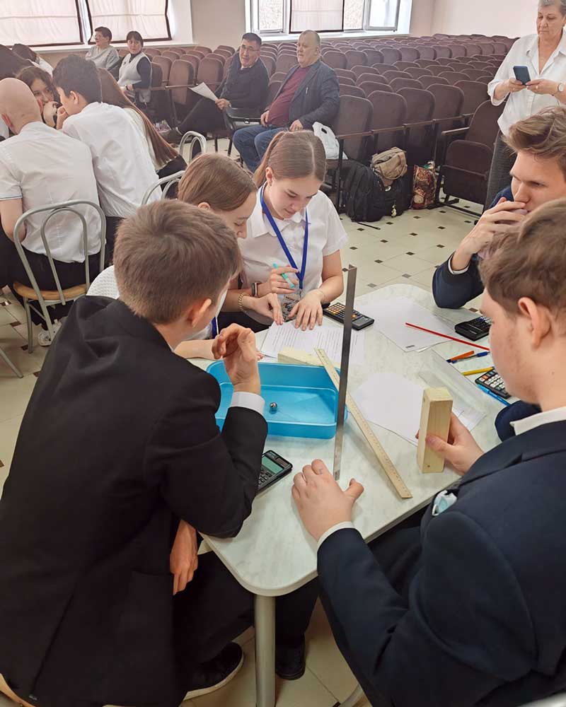 Знатоки физики из Новотроицка стали победителями зонального этапа турнира «Ньютон»