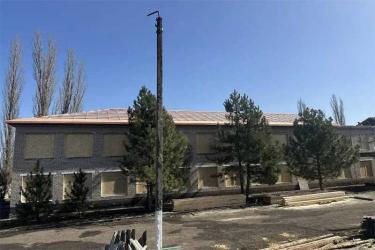 Оренбуржцы помогают восстанавливать школу в Луганской Народной Республике  после обстрела ВСУ