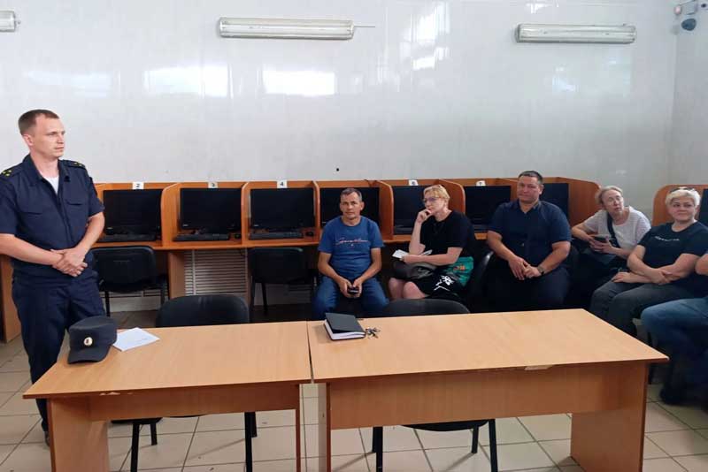 Сотрудники Госавтоинспекции обеспокоены высоким уровнем аварийности среди начинающих водителей Новотроицка