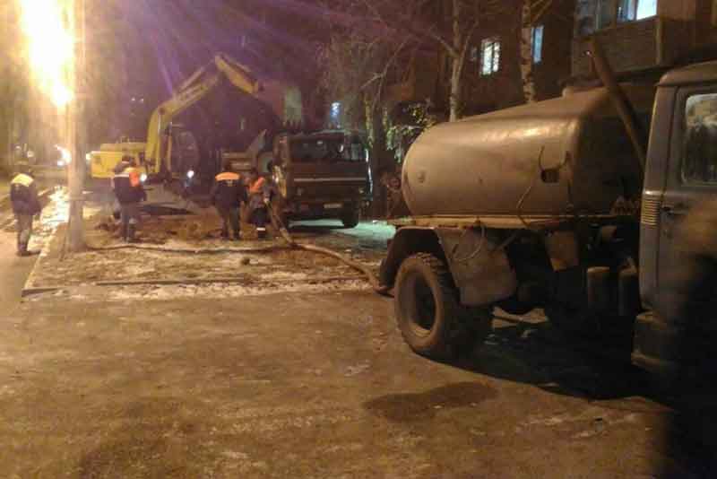 В Новотроицке коммунальщики ликвидировали аварию на водоводе
