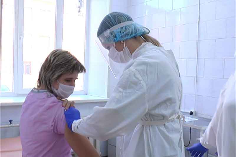 В Новотроицке проведена первая вакцинация против Сovid-19